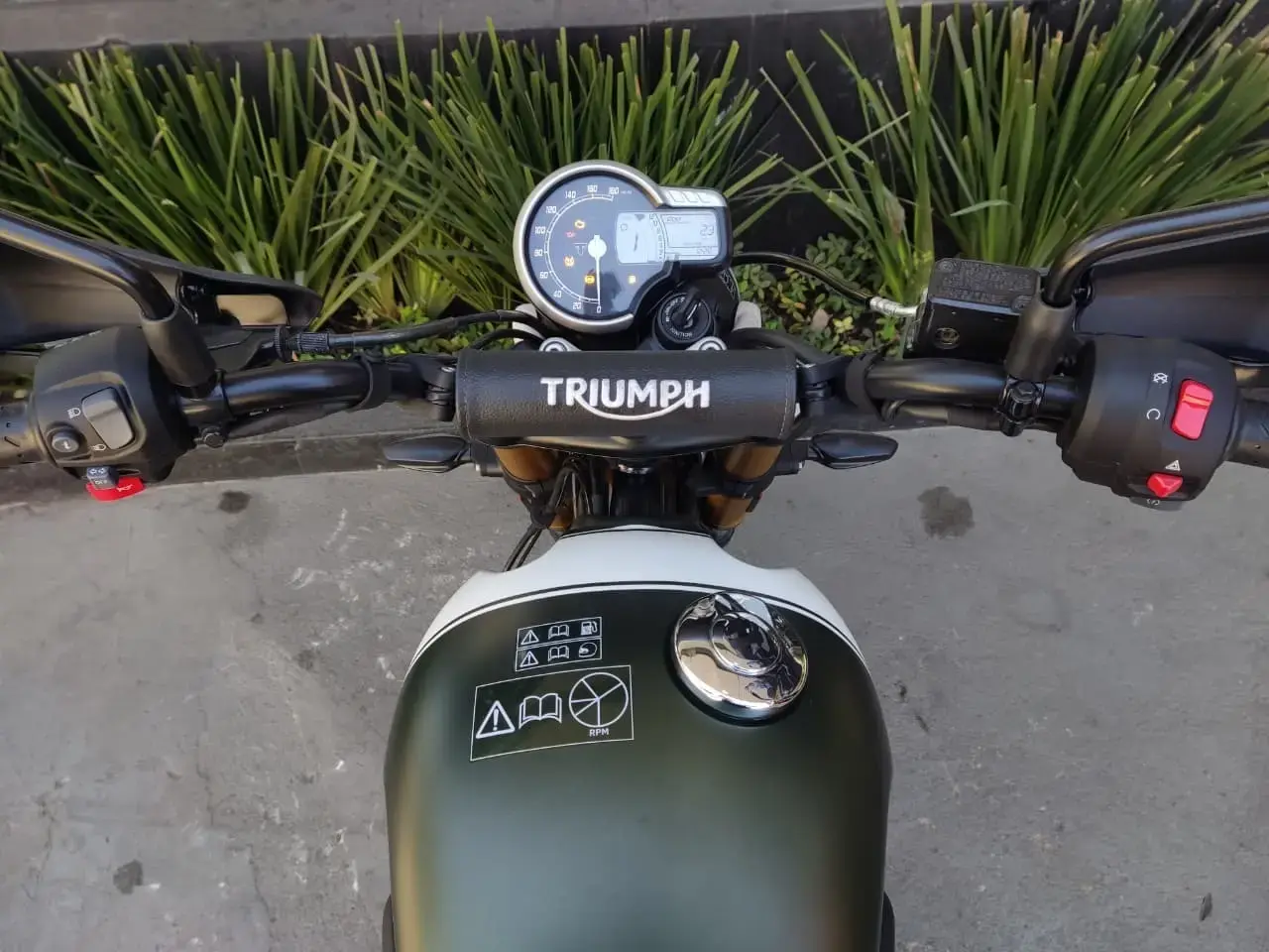 galeria Scrambler 400 X