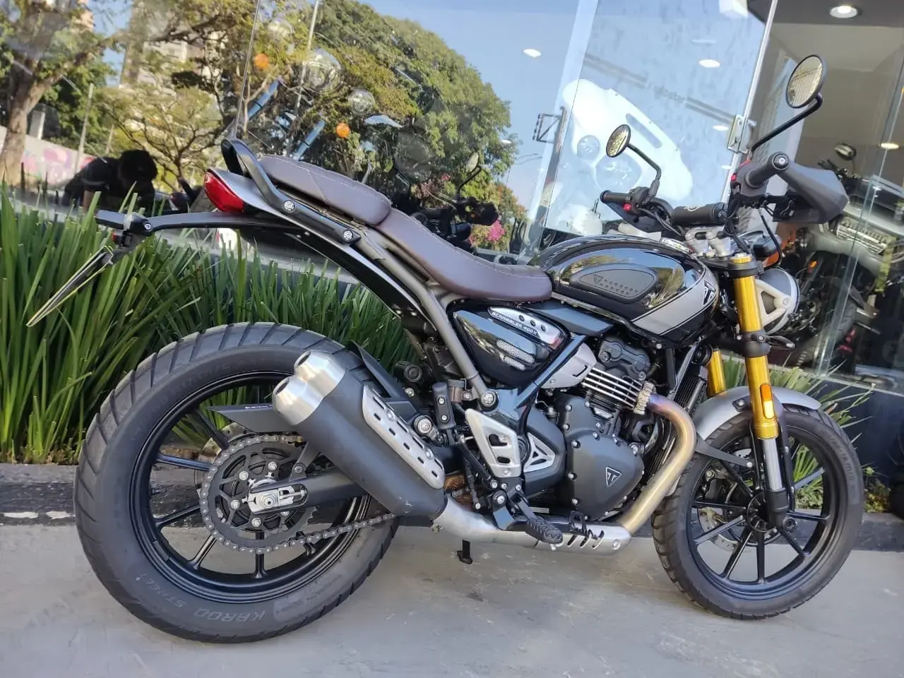 galeria Scrambler 400 X