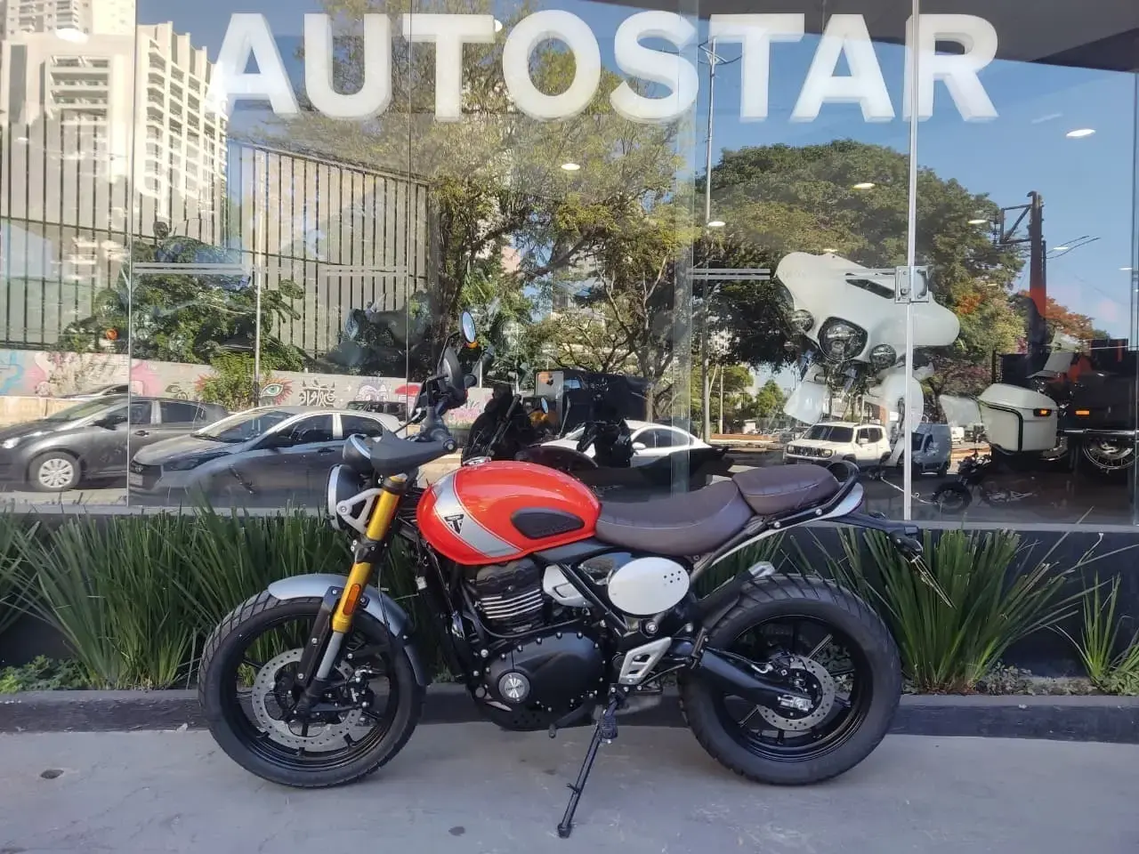 galeria Scrambler 400 X