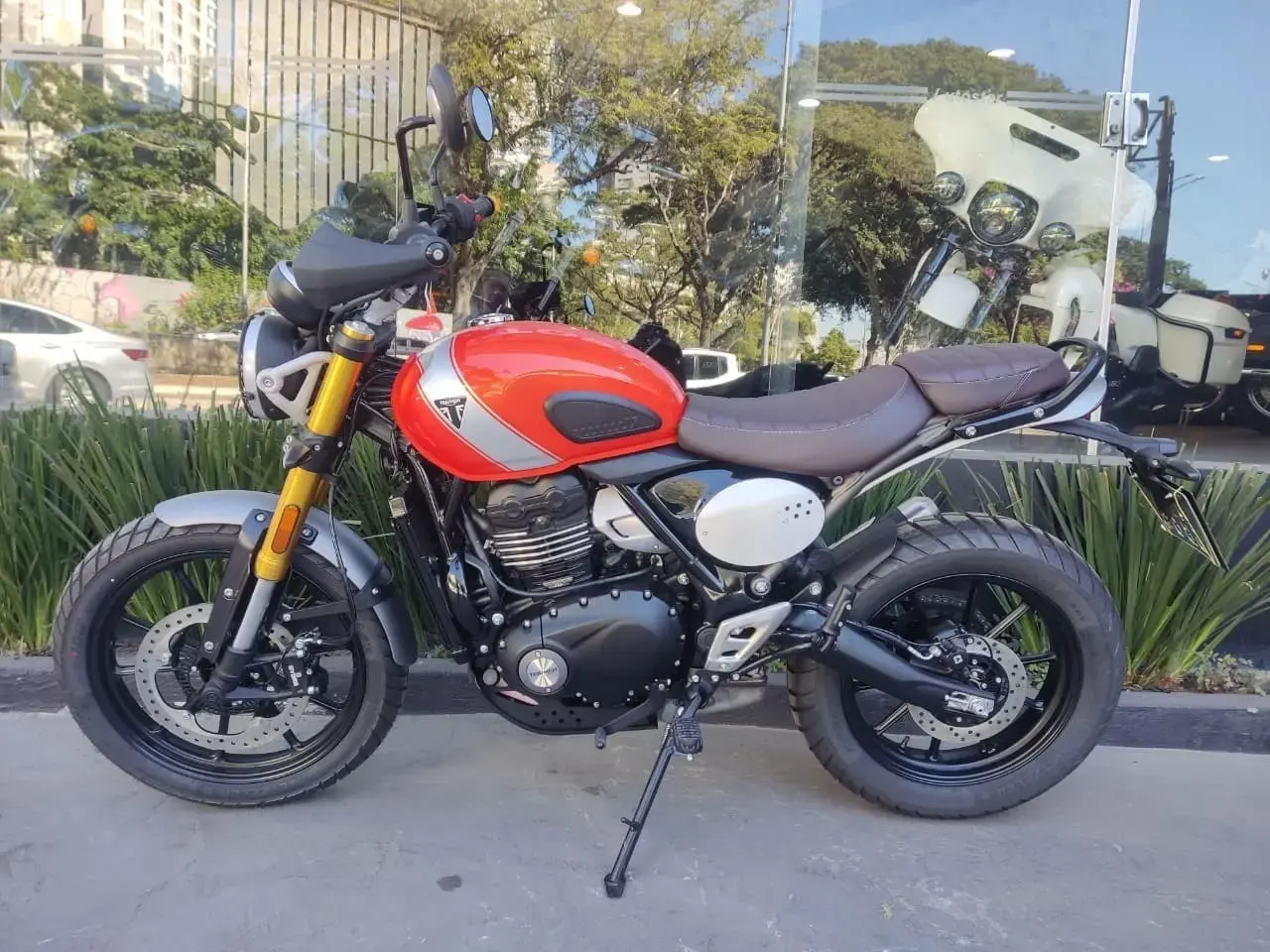 galeria Scrambler 400 X
