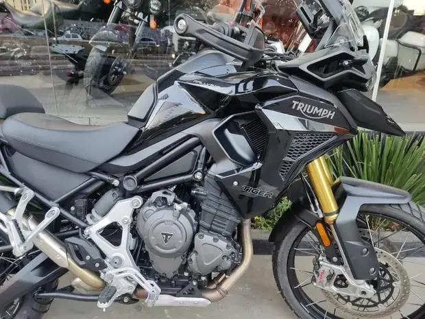 Triumph Tiger 1200 Rally Black Edition