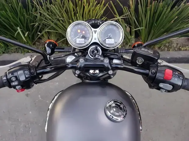 Triumph Bonneville T120 T120 Black