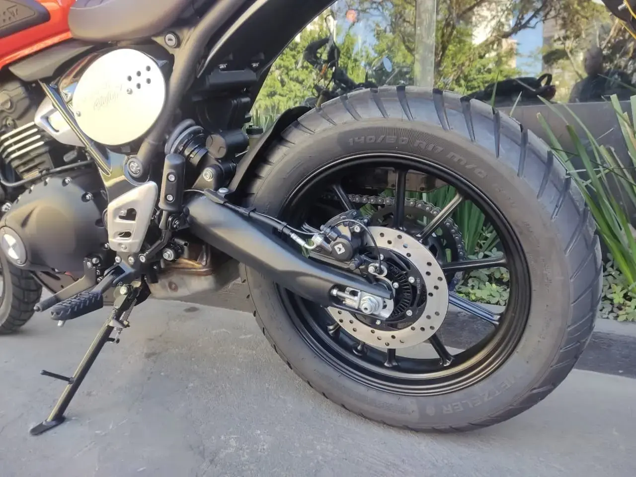 galeria Scrambler 400 X