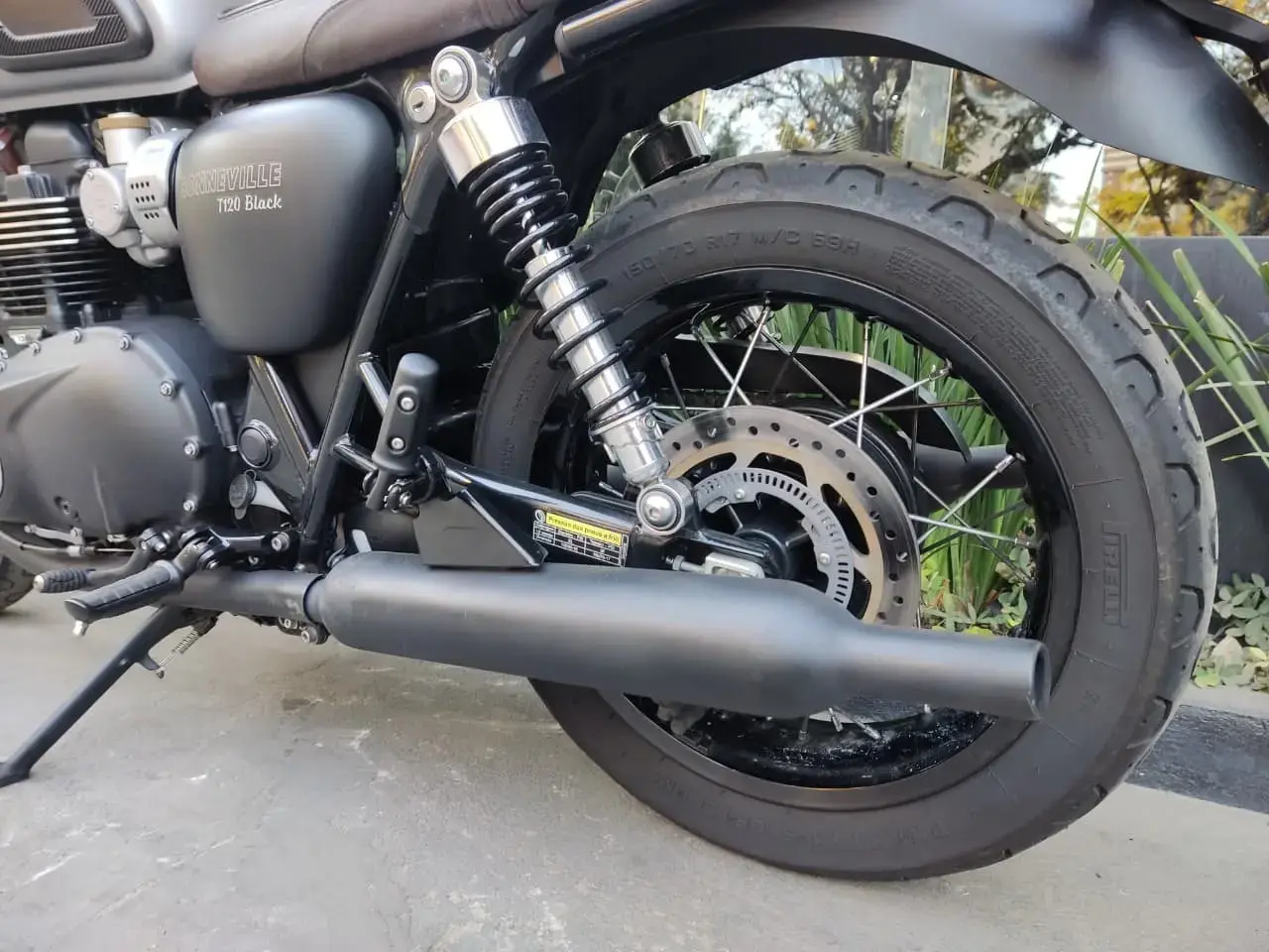 galeria Bonneville T120