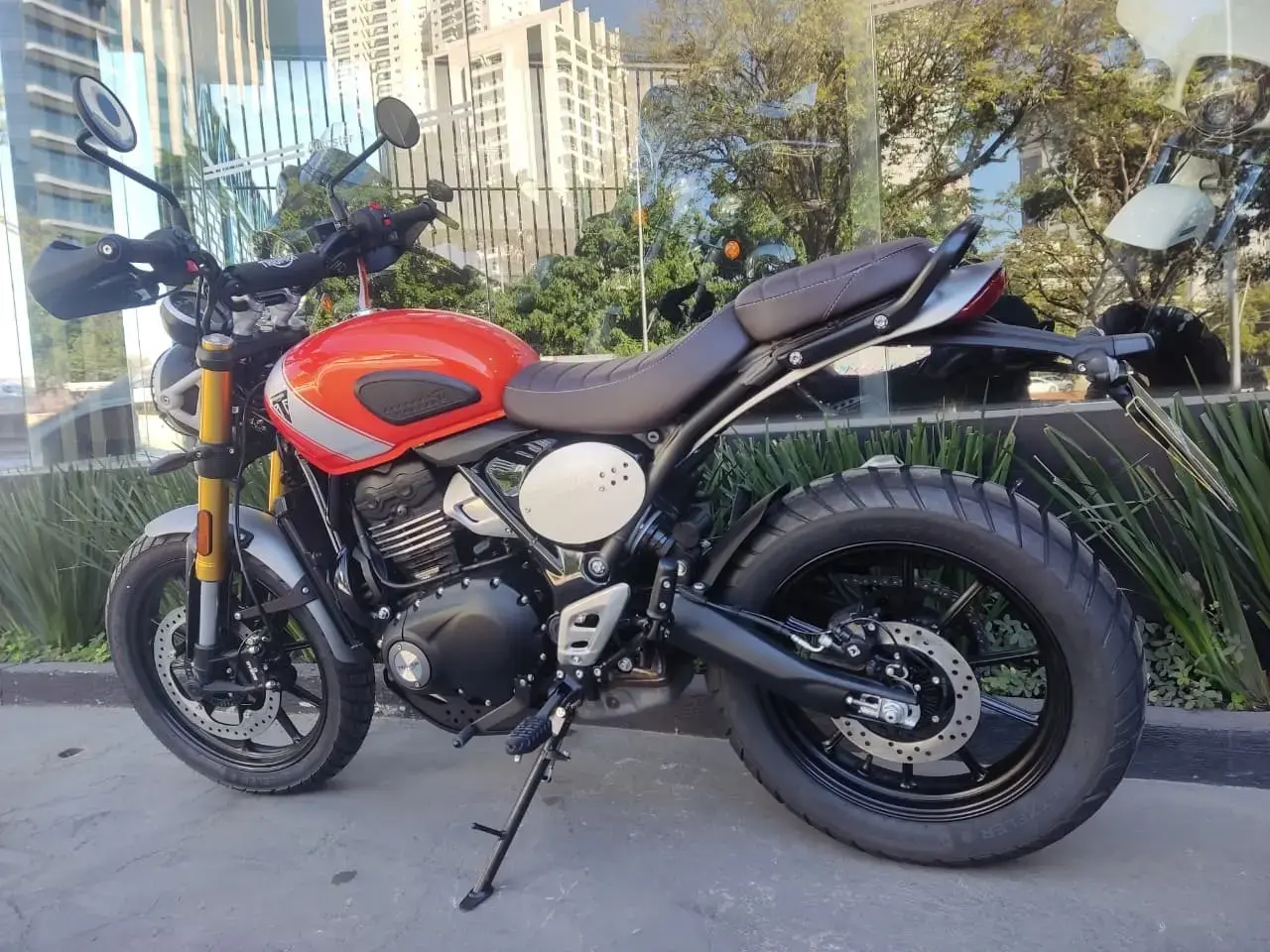 galeria Scrambler 400 X