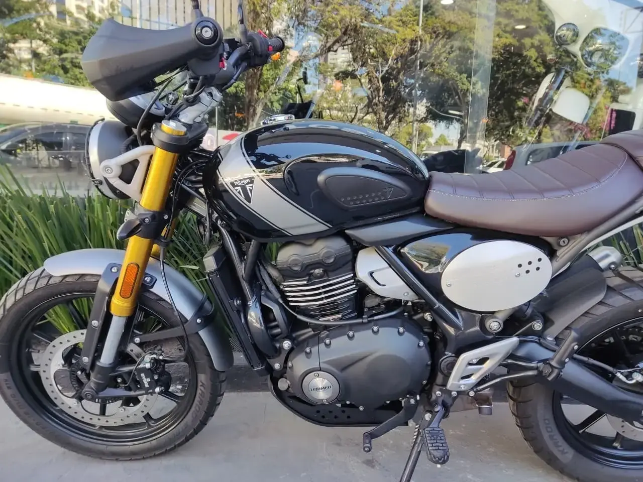 galeria Scrambler 400 X