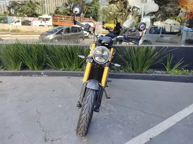Triumph Speed 400 ABS
