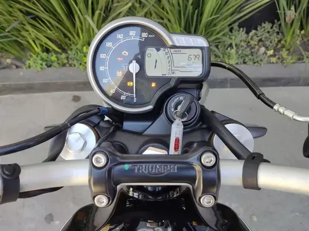 Triumph Speed 400 ABS