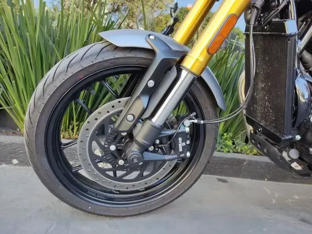 Triumph Speed 400 ABS