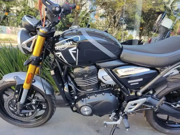 Triumph Speed 400 ABS