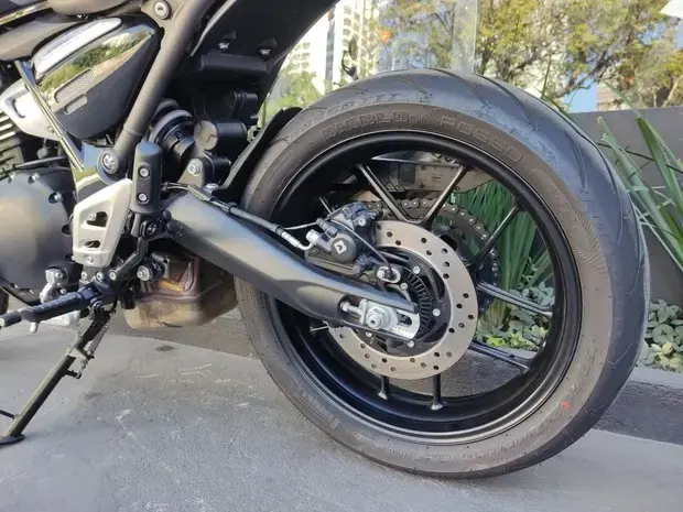 Triumph Speed 400 ABS
