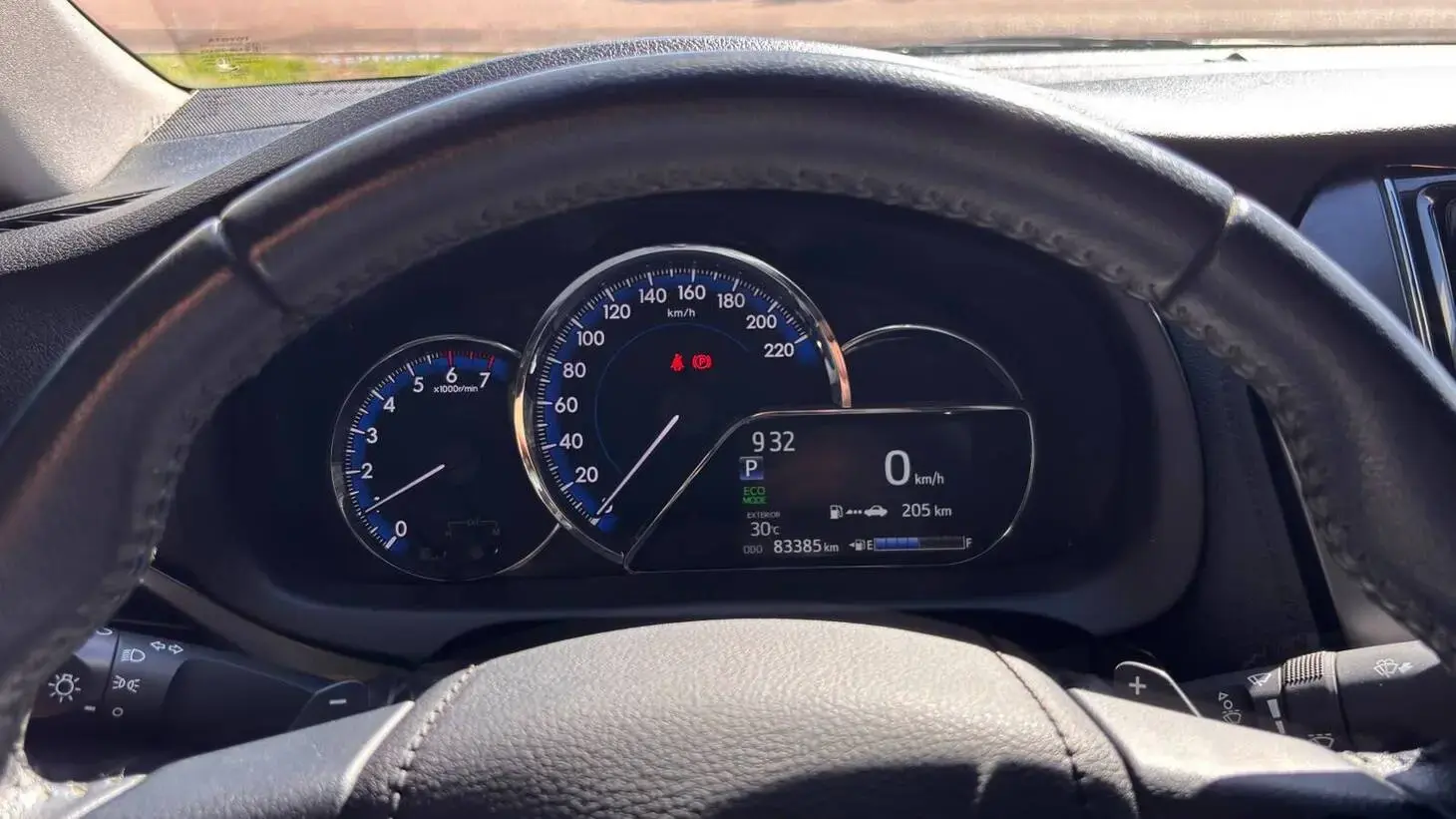 galeria TOYOTA YARIS SD XS 1.5 AUTOMATICO