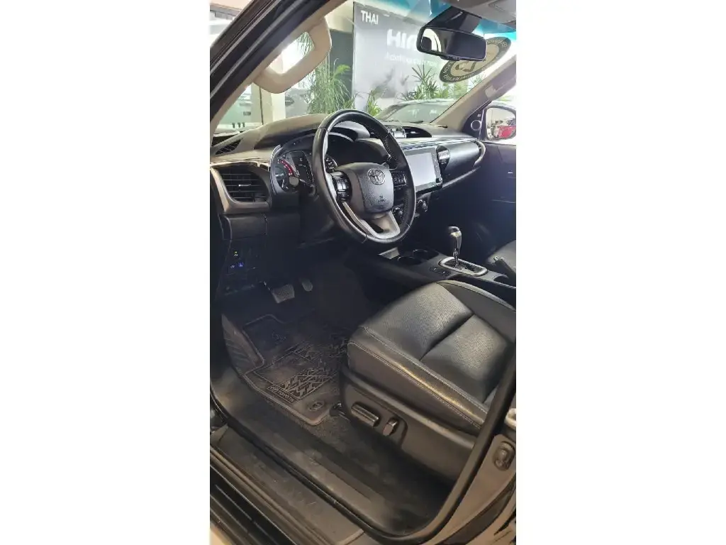 galeria HILUX