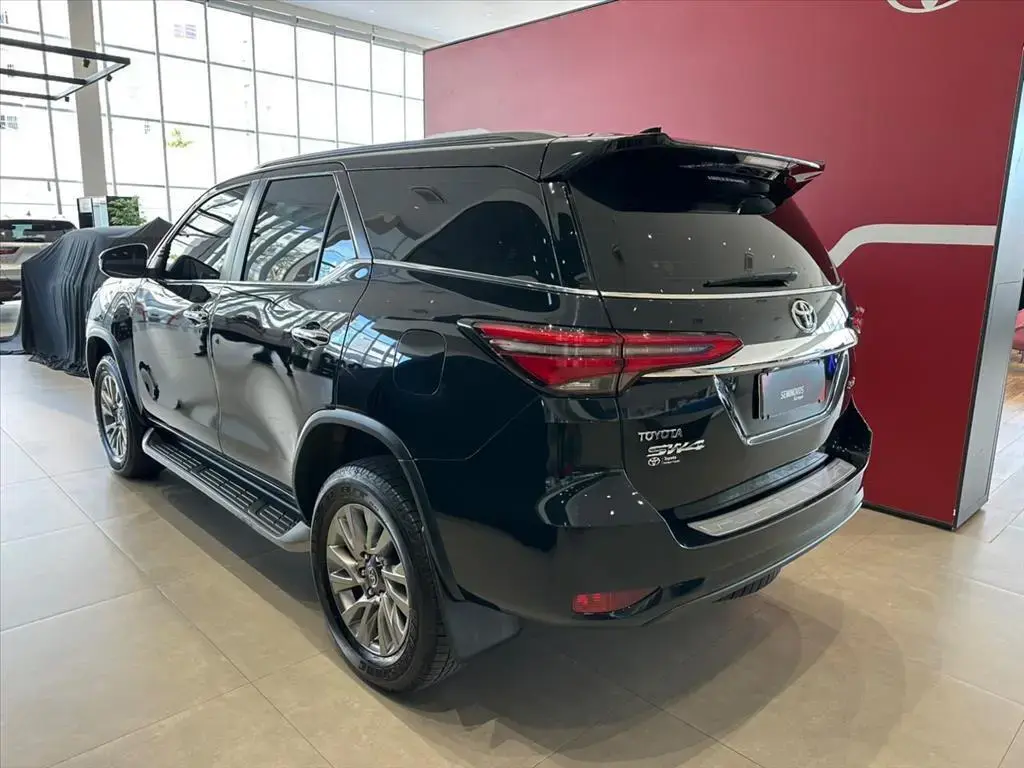 galeria HILUX SW4