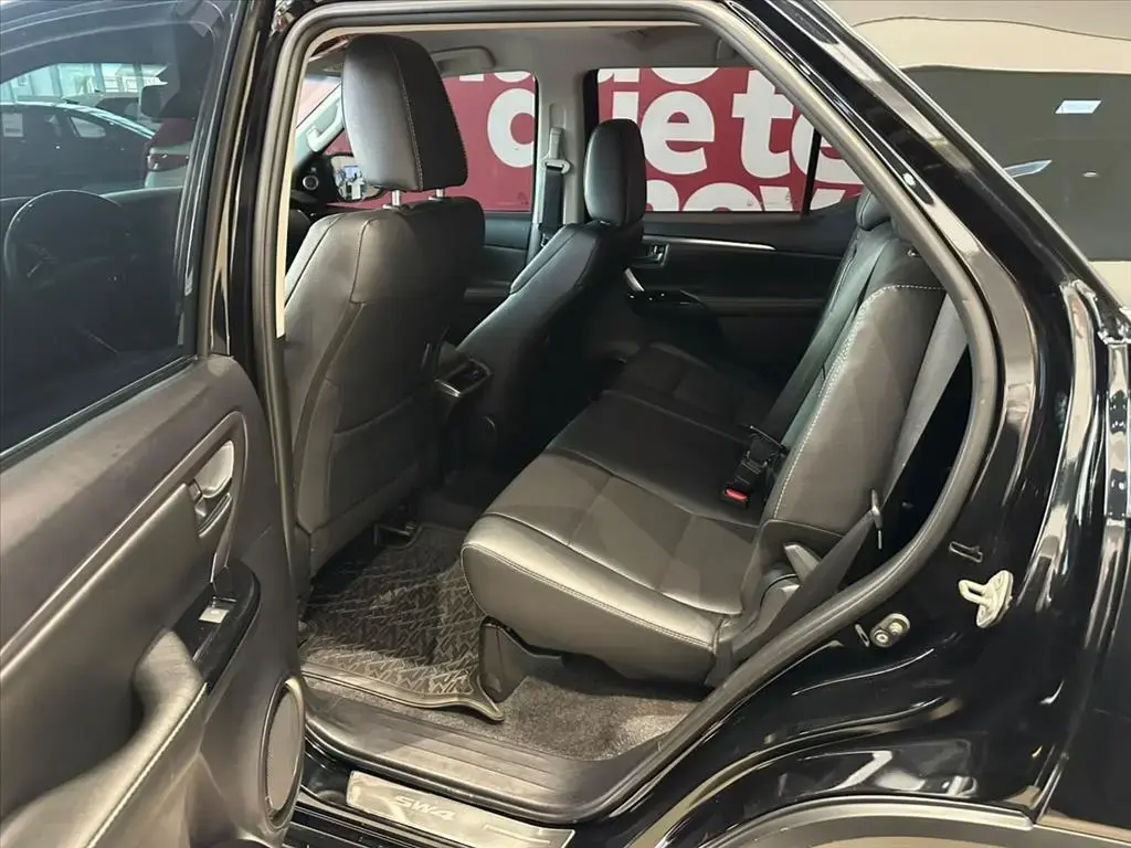 galeria HILUX SW4
