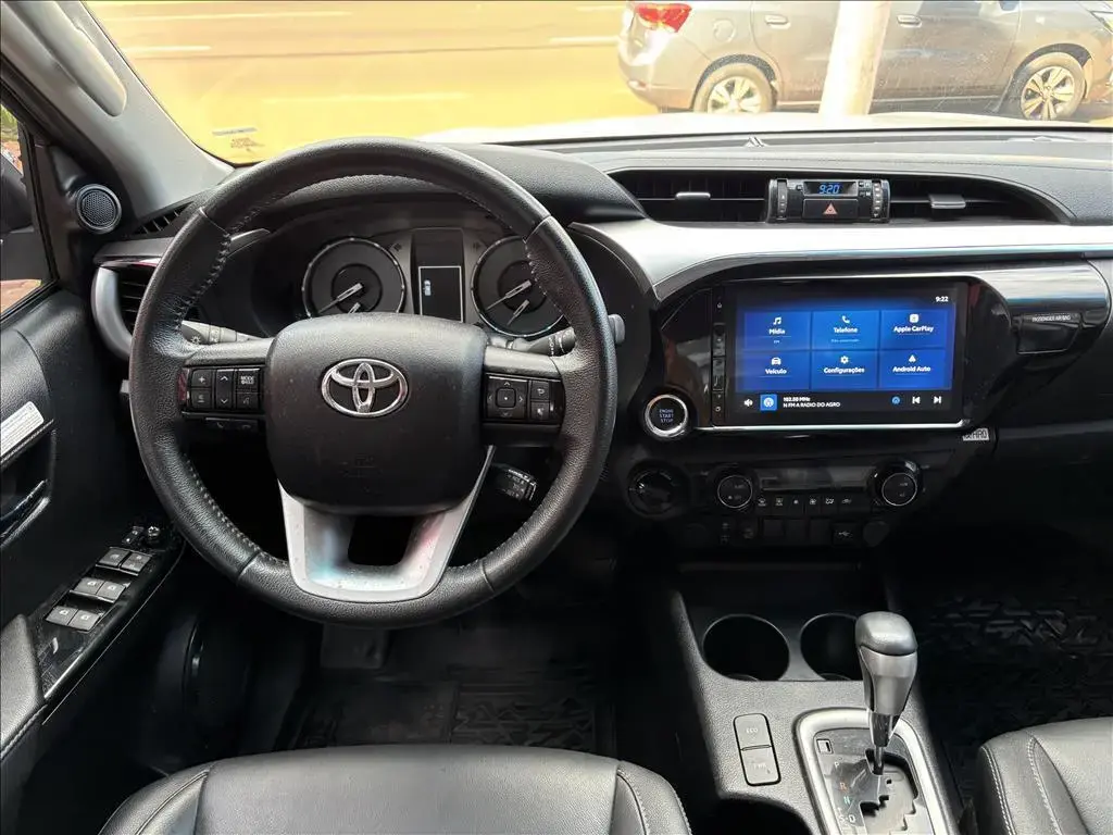 galeria HILUX