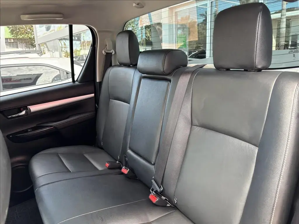 galeria HILUX