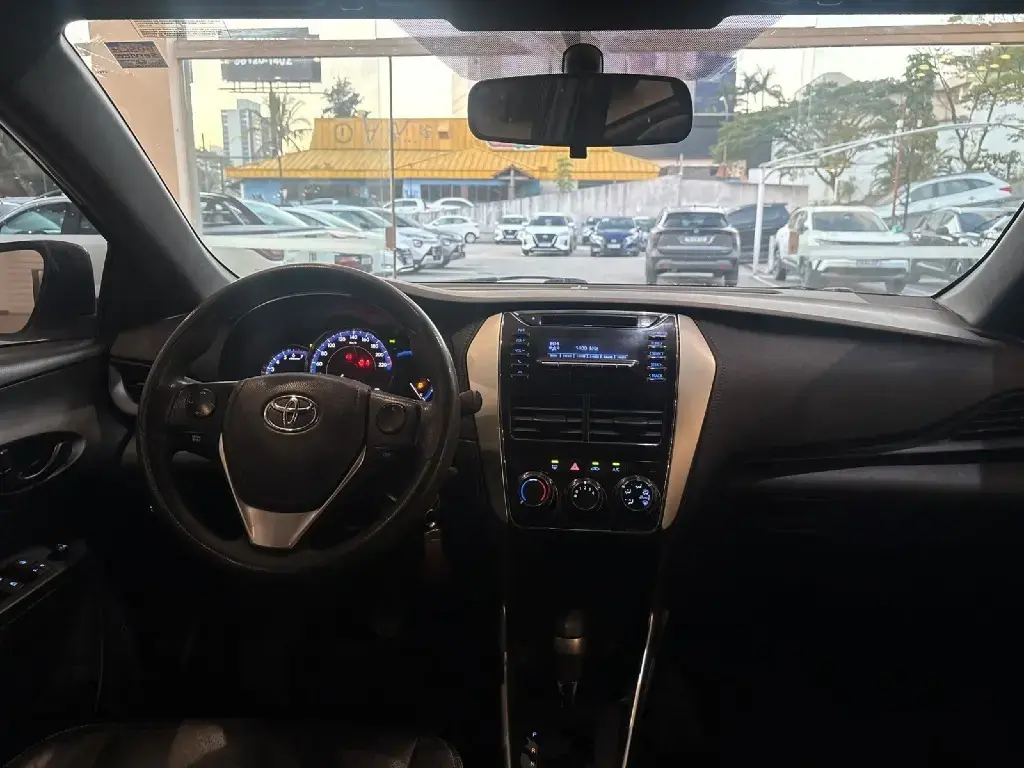 galeria YARIS