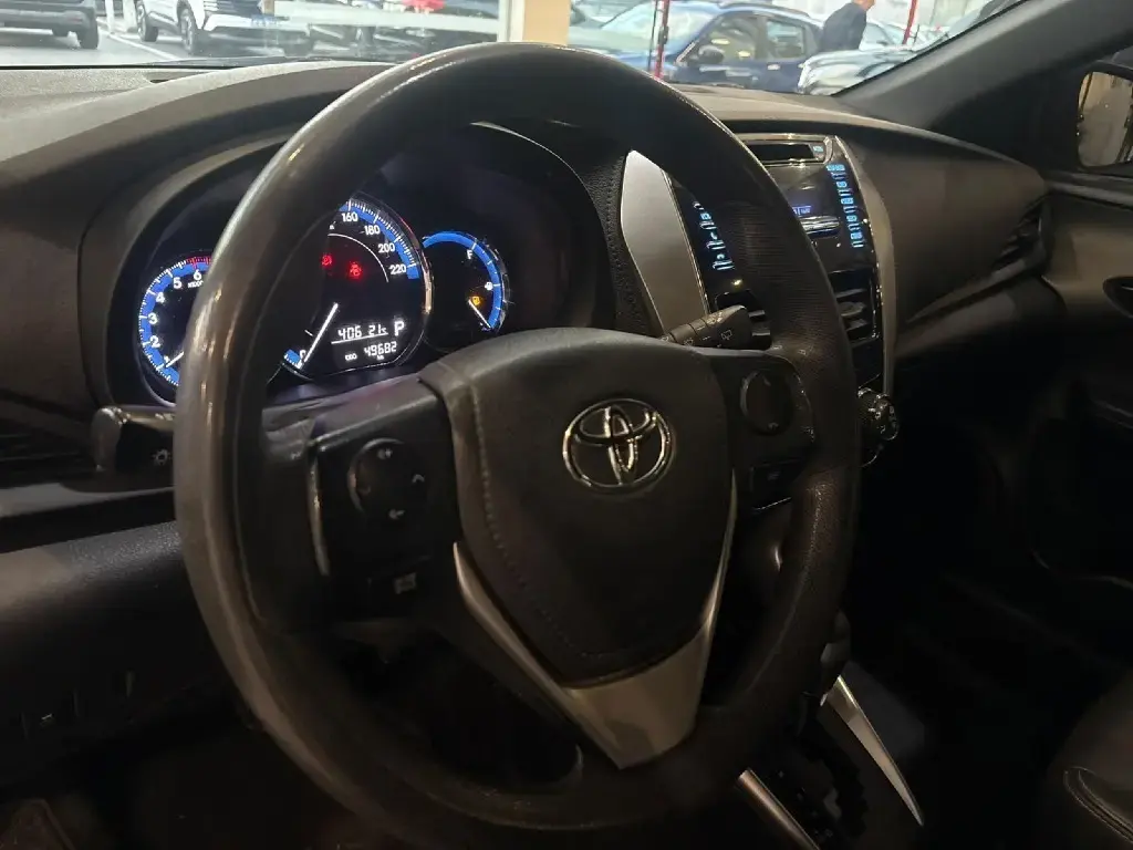 galeria YARIS