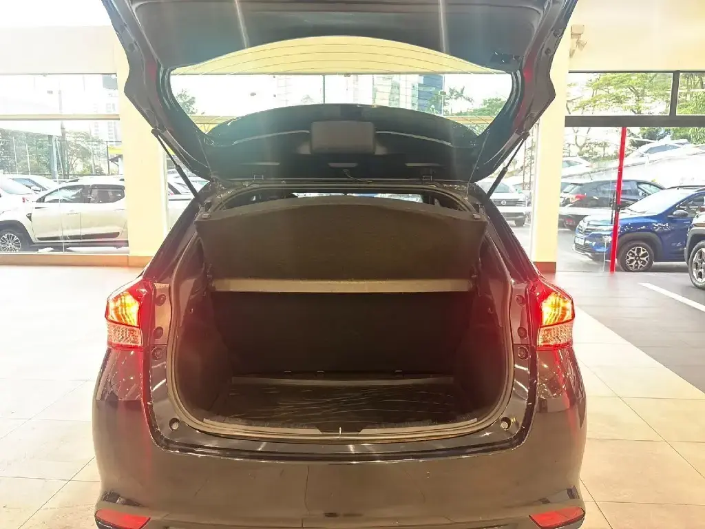 galeria YARIS