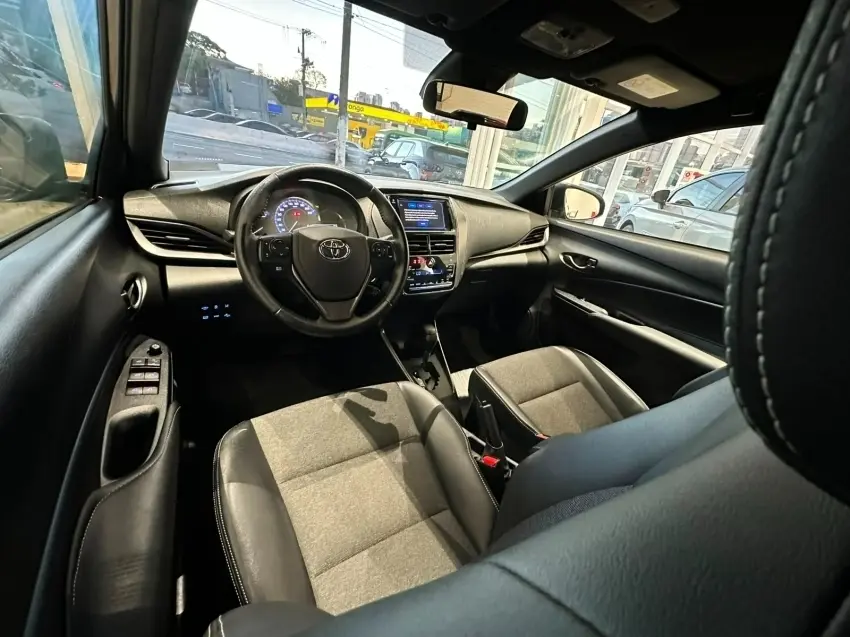galeria YARIS