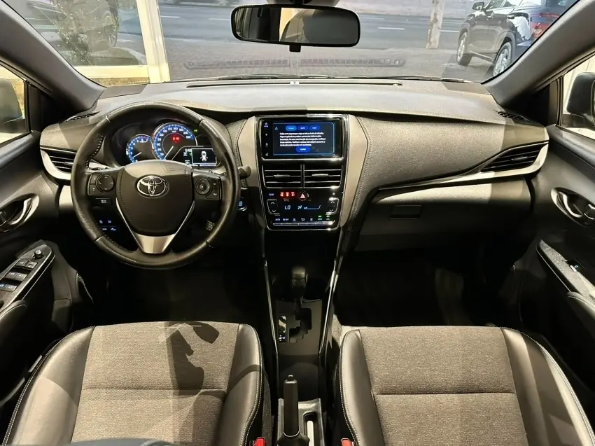 galeria YARIS