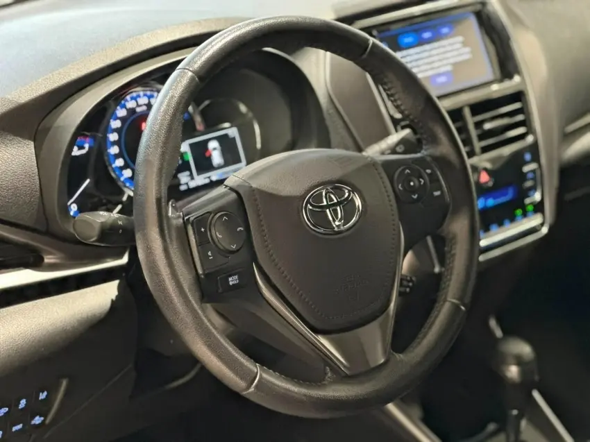 galeria YARIS