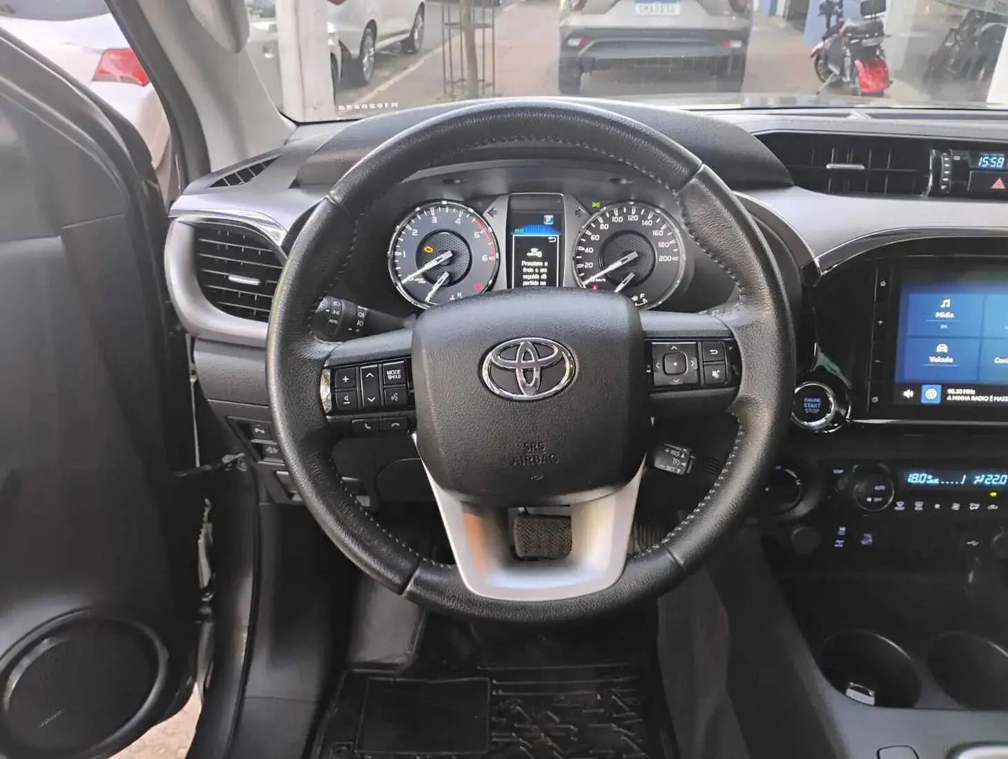 galeria HILUX
