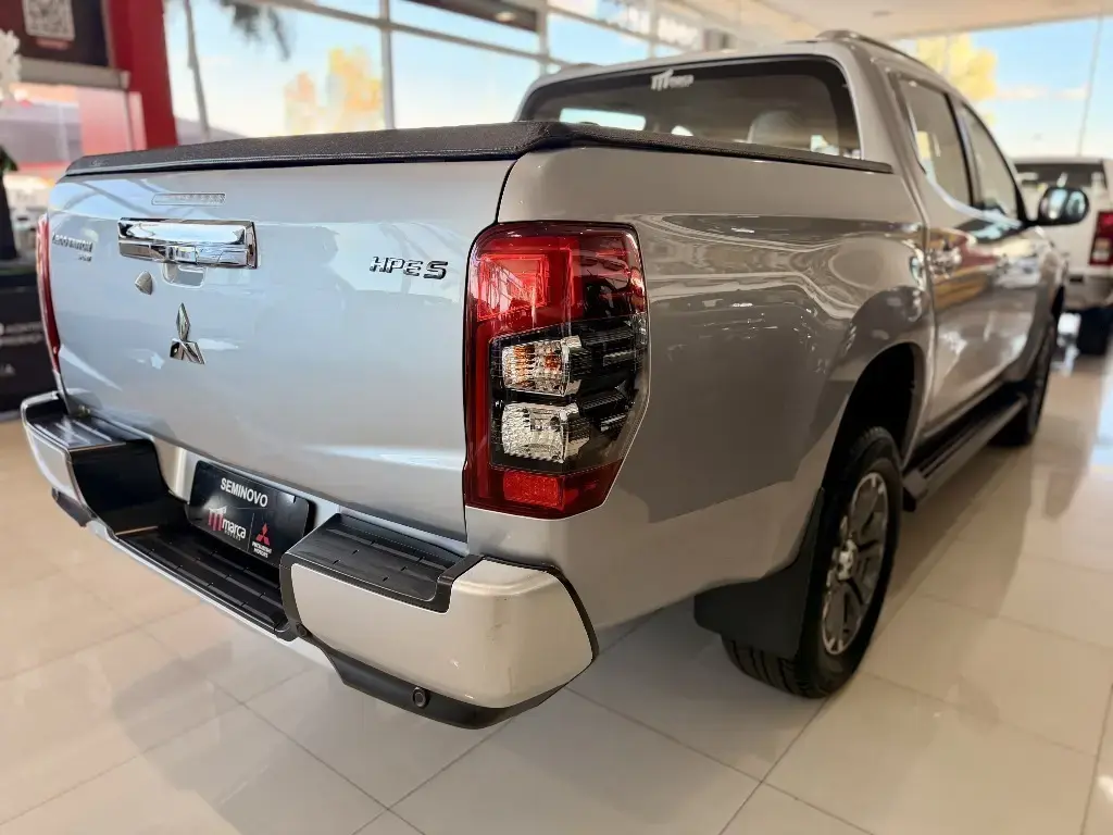 galeria L200 TRITON