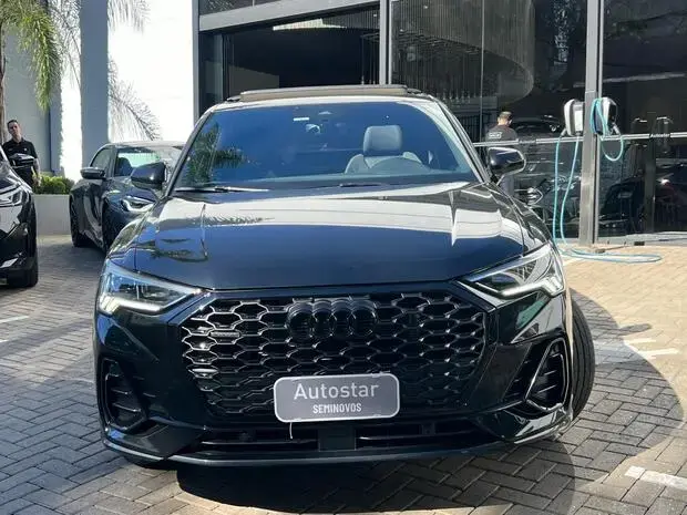 Audi Q3 Sportback Performance Black 2.0