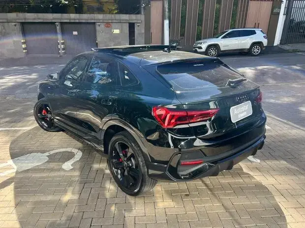 Audi Q3 Sportback Performance Black 2.0