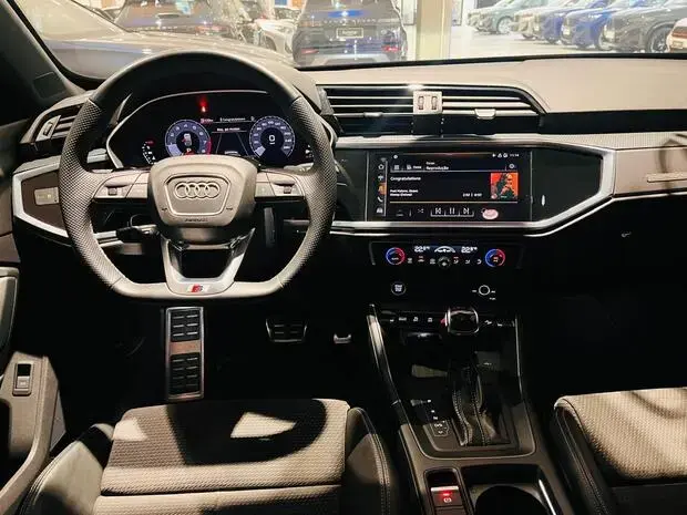 Audi Q3 Sportback Performance Black 2.0
