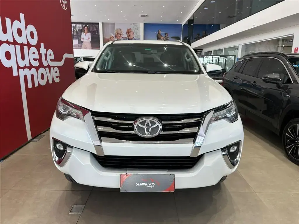 galeria HILUX SW4