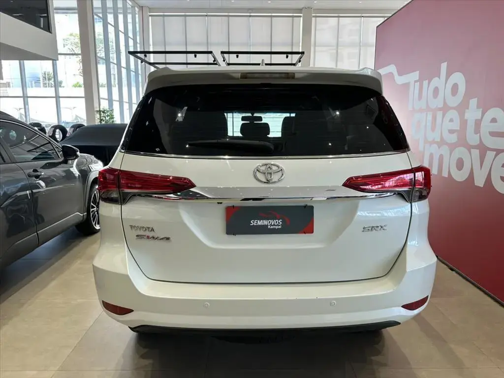 galeria HILUX SW4