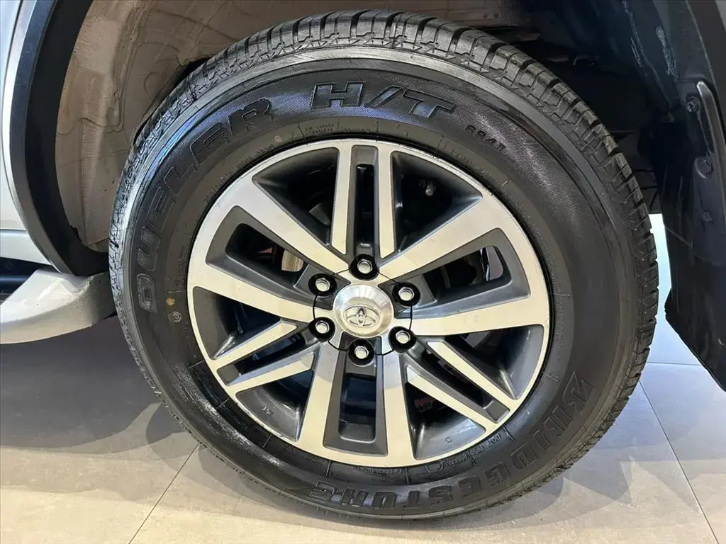 galeria HILUX SW4