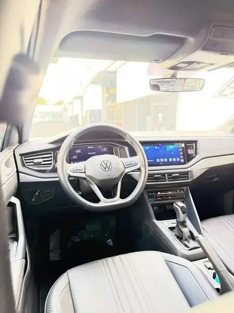 Volkswagen NIVUS 1.0 200 TSI TOTAL FLEX HIGHLINE AUTOMÁTICO