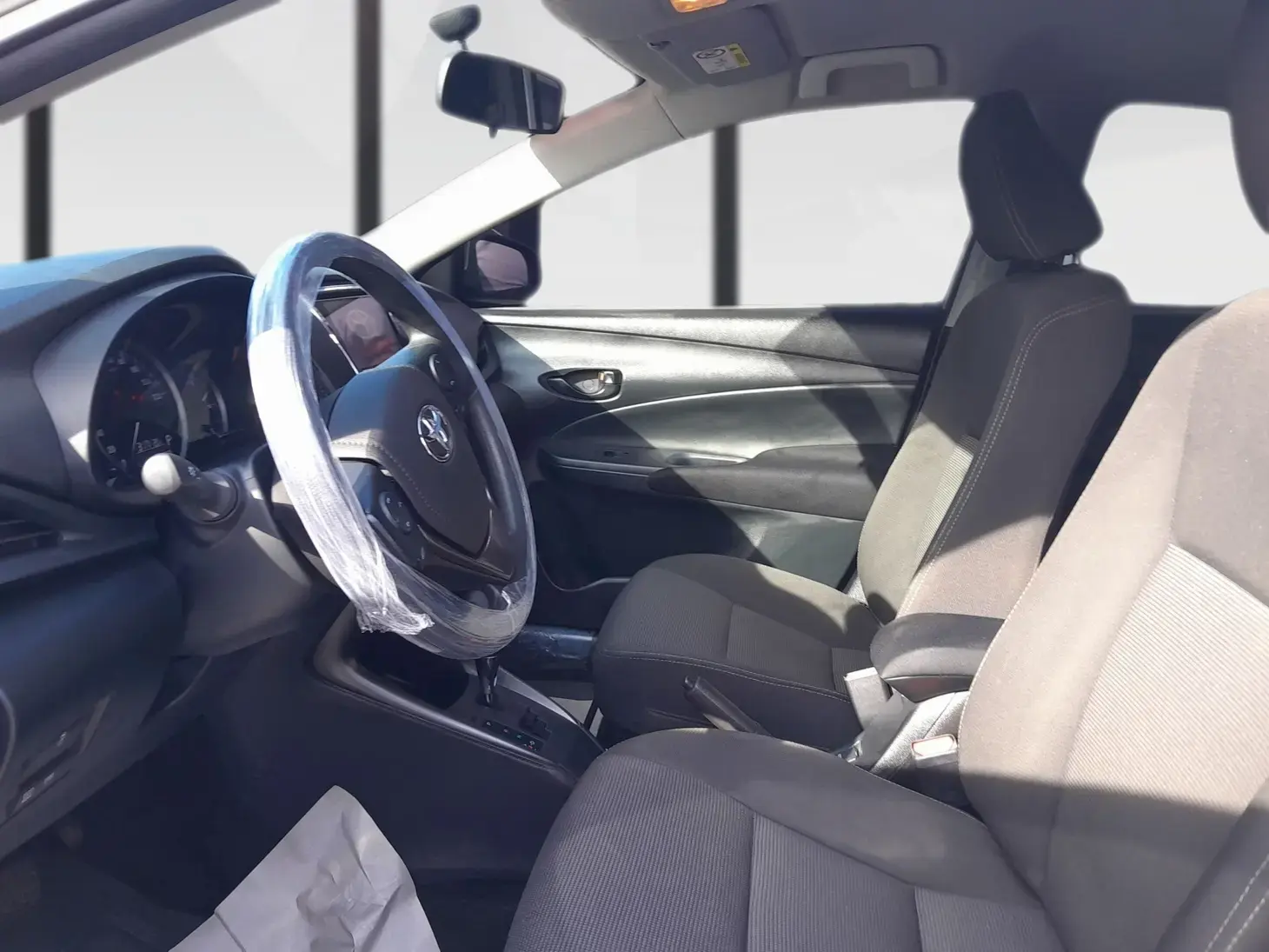 galeria Yaris Sedan