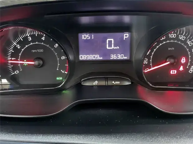 Peugeot 2008 1.6 16V FLEX STYLE 4P AUTOMÁTICO