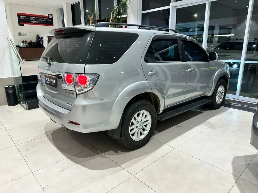 galeria HILUX SW4