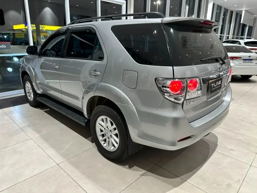 galeria HILUX SW4