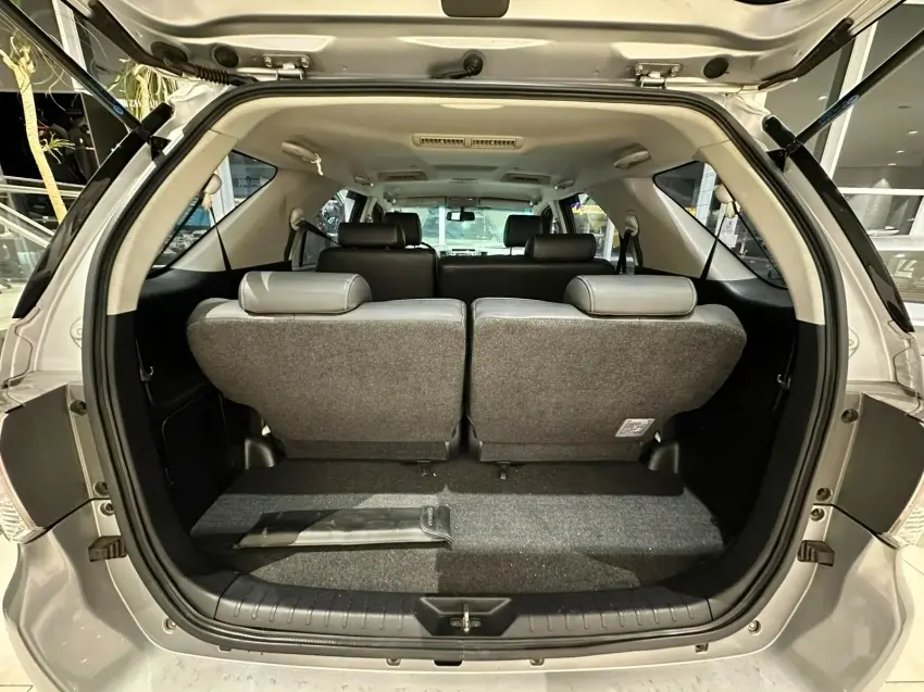 galeria HILUX SW4
