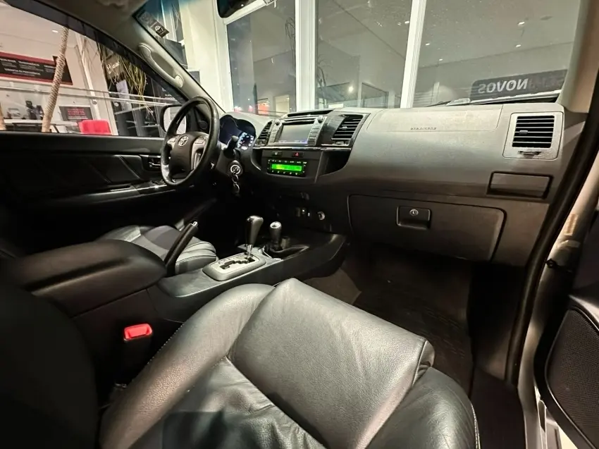 galeria HILUX SW4