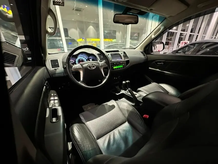 galeria HILUX SW4