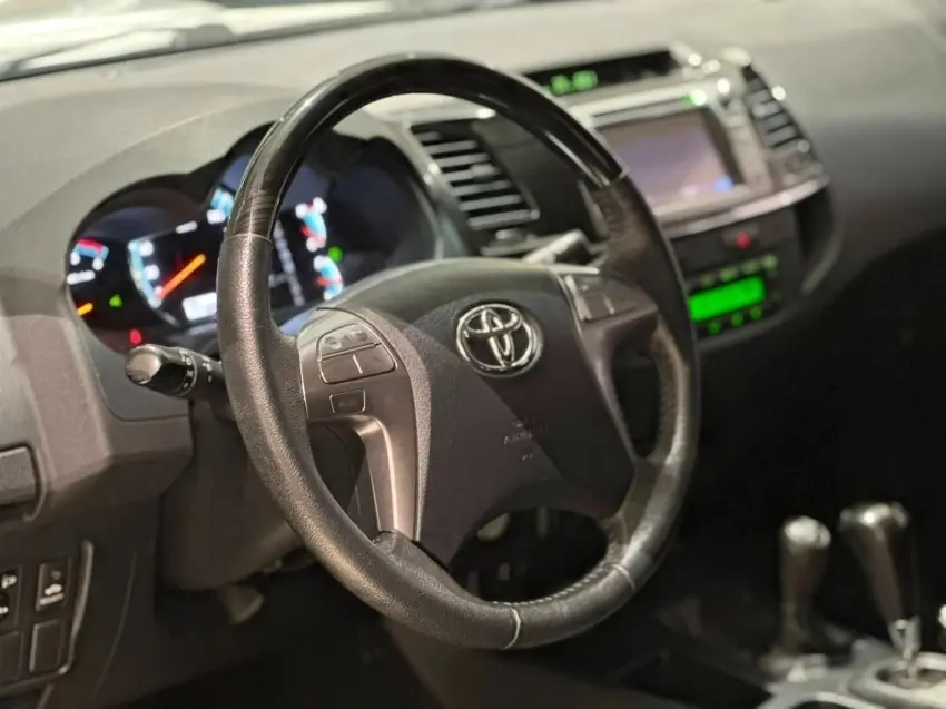 galeria HILUX SW4