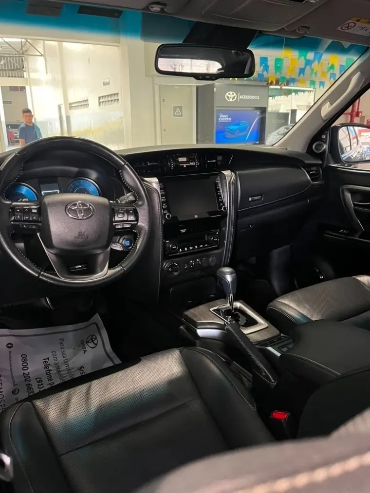 galeria HILUX SW4