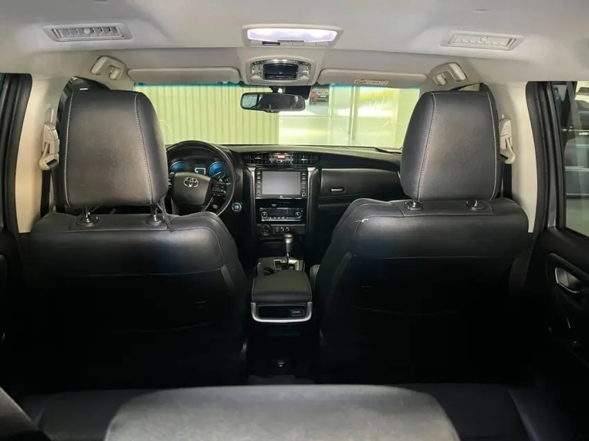 galeria HILUX SW4