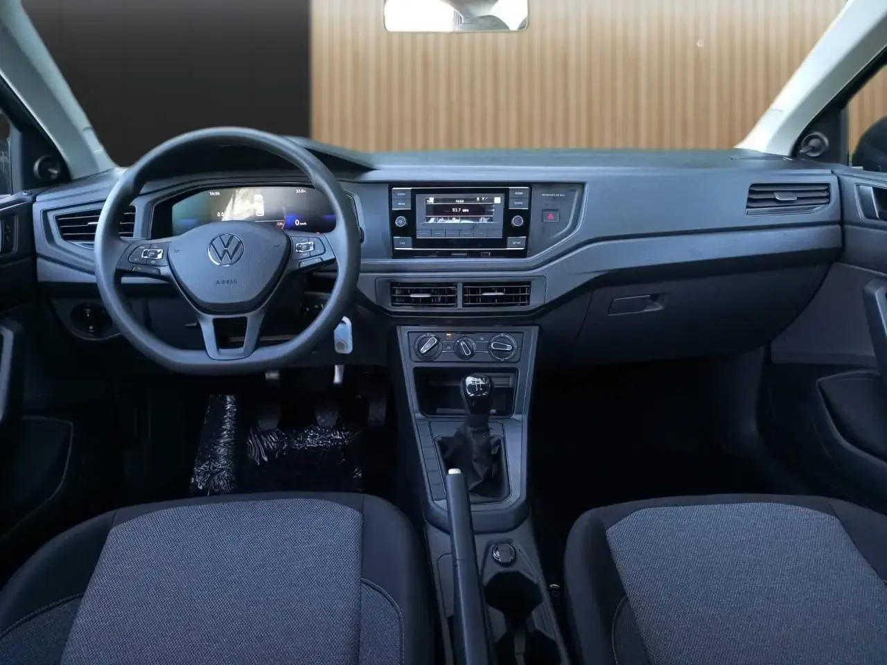 galeria VIRTUS Sense 1.0 Flex 12V 5p Mec.