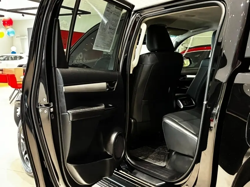 galeria HILUX