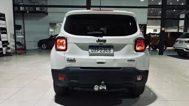 Jeep RENEGADE 1.8 16V FLEX LONGITUDE 4P AUTOMÁTICO