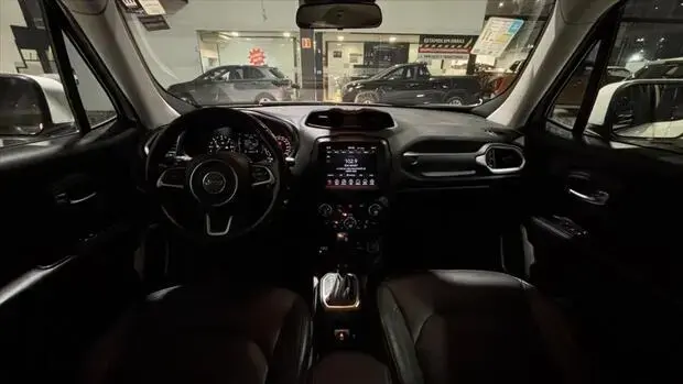 Jeep RENEGADE 1.8 16V FLEX LONGITUDE 4P AUTOMÁTICO
